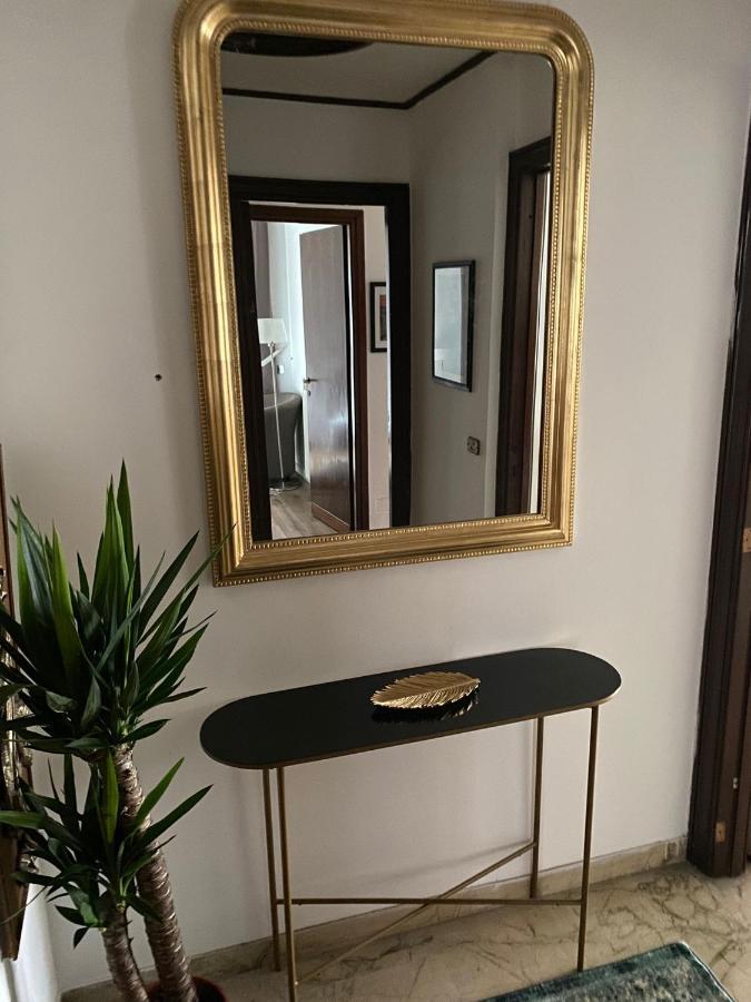 רומא Eur Centro Lux Apartment Con Camino מראה חיצוני תמונה
